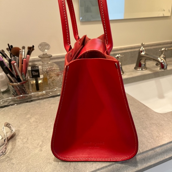 ❤️FINAL REDUCTION❤️. PRICE FIRM.
Vintage Kate Spade Handbag - Picture 3 of 14